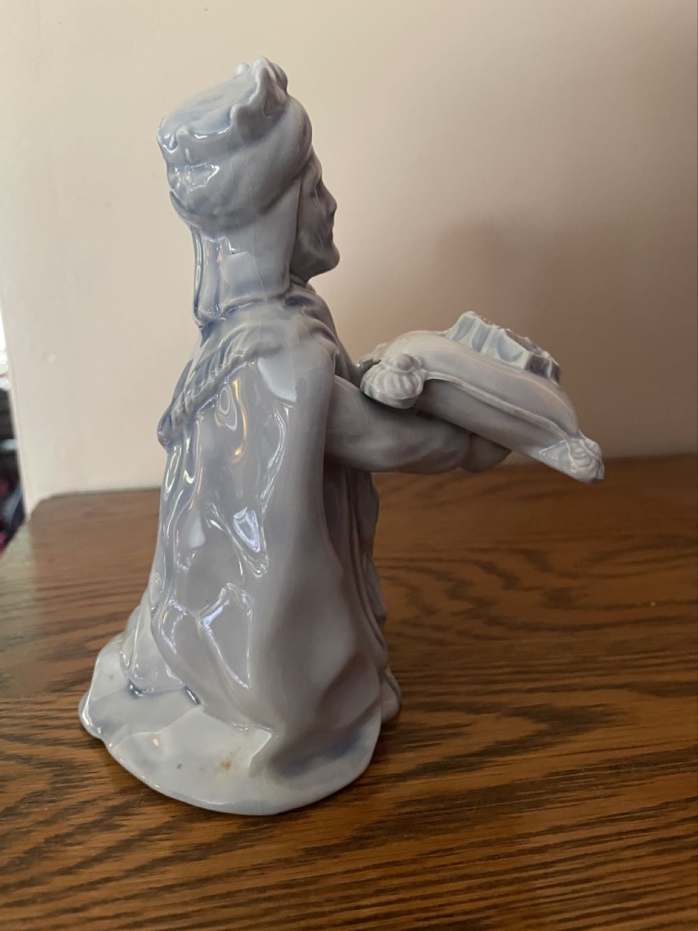 Ceramic - Provincial - Nativity - Magi - King Kneeling - P533 - Magi (Nativity) ornament collectible - Main Image 2