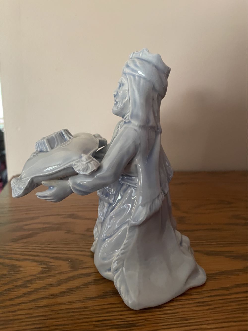 Ceramic - Provincial - Nativity - Magi - King Kneeling - P533 - Magi (Nativity) ornament collectible - Main Image 4