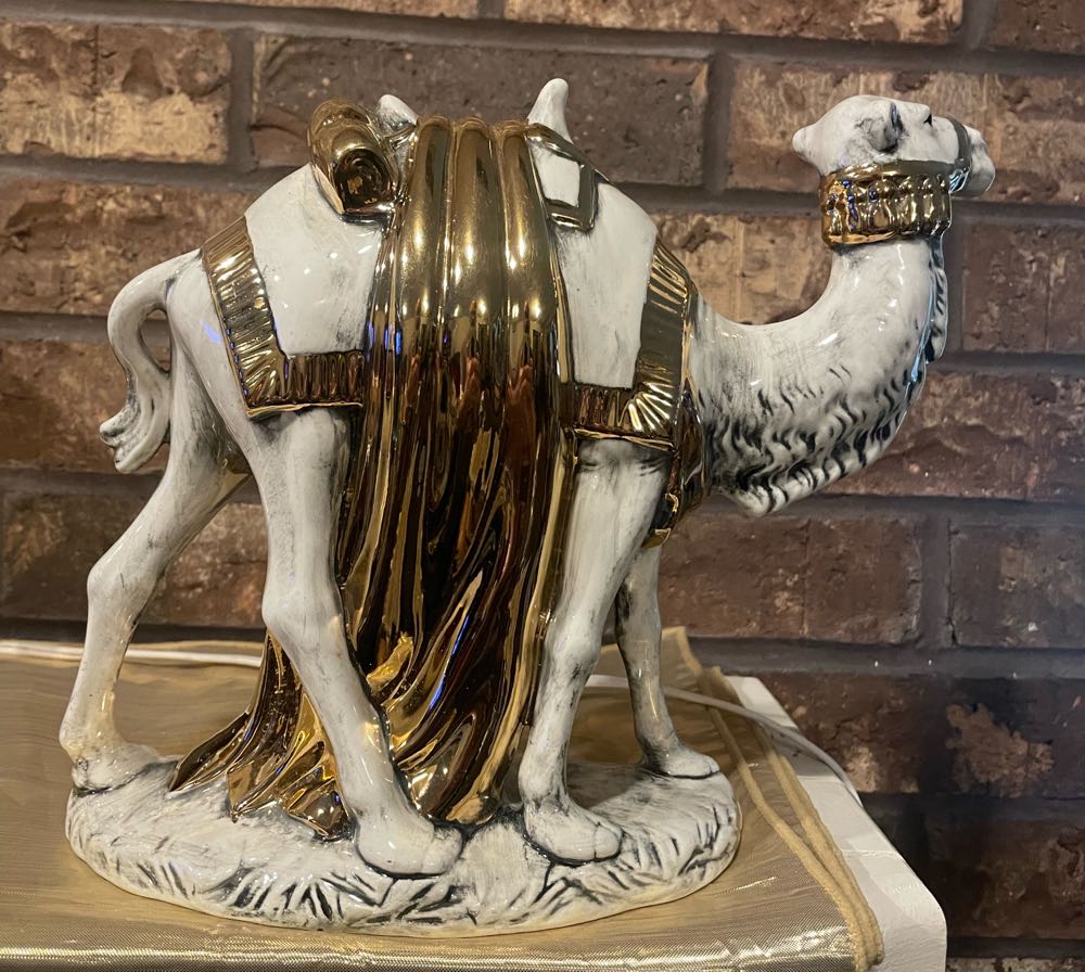 Ceramic - Holland - Nativity - (Set 3) - Animal - Camel - Standing - #568 - Animals (Nativity) ornament collectible - Main Image 2