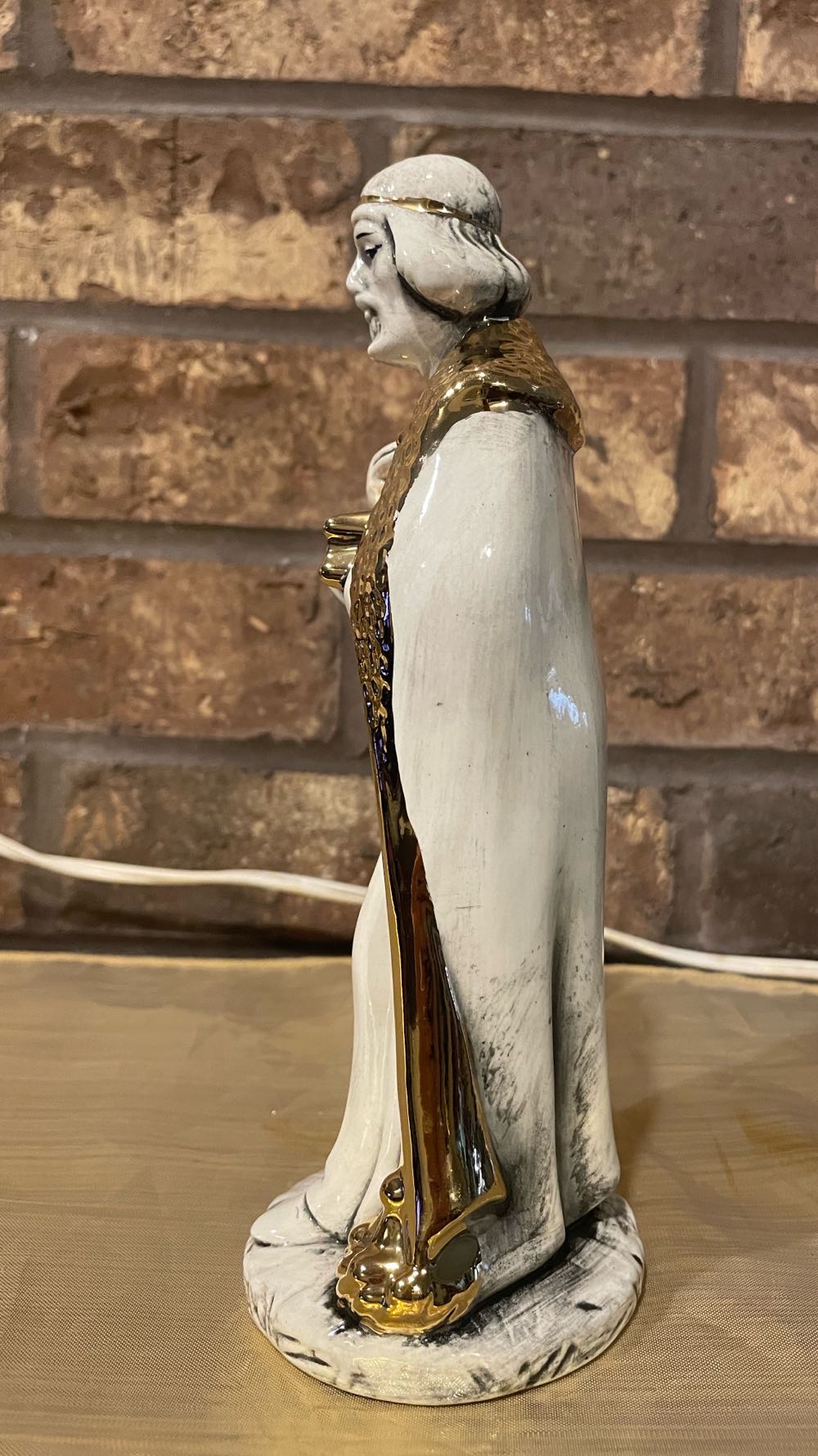 Ceramic - Holland - Nativity - (Set 3) - Magi - Standing - #563 - Magi (Nativity) ornament collectible - Main Image 2