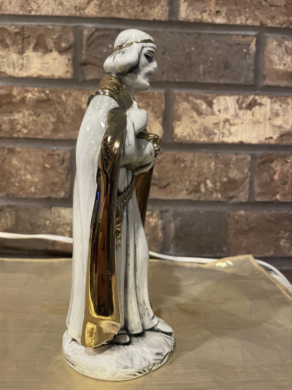 Ceramic - Holland - Nativity - (Set 3) - Magi - Standing - #563 - Magi (Nativity) ornament collectible - Main Image 4