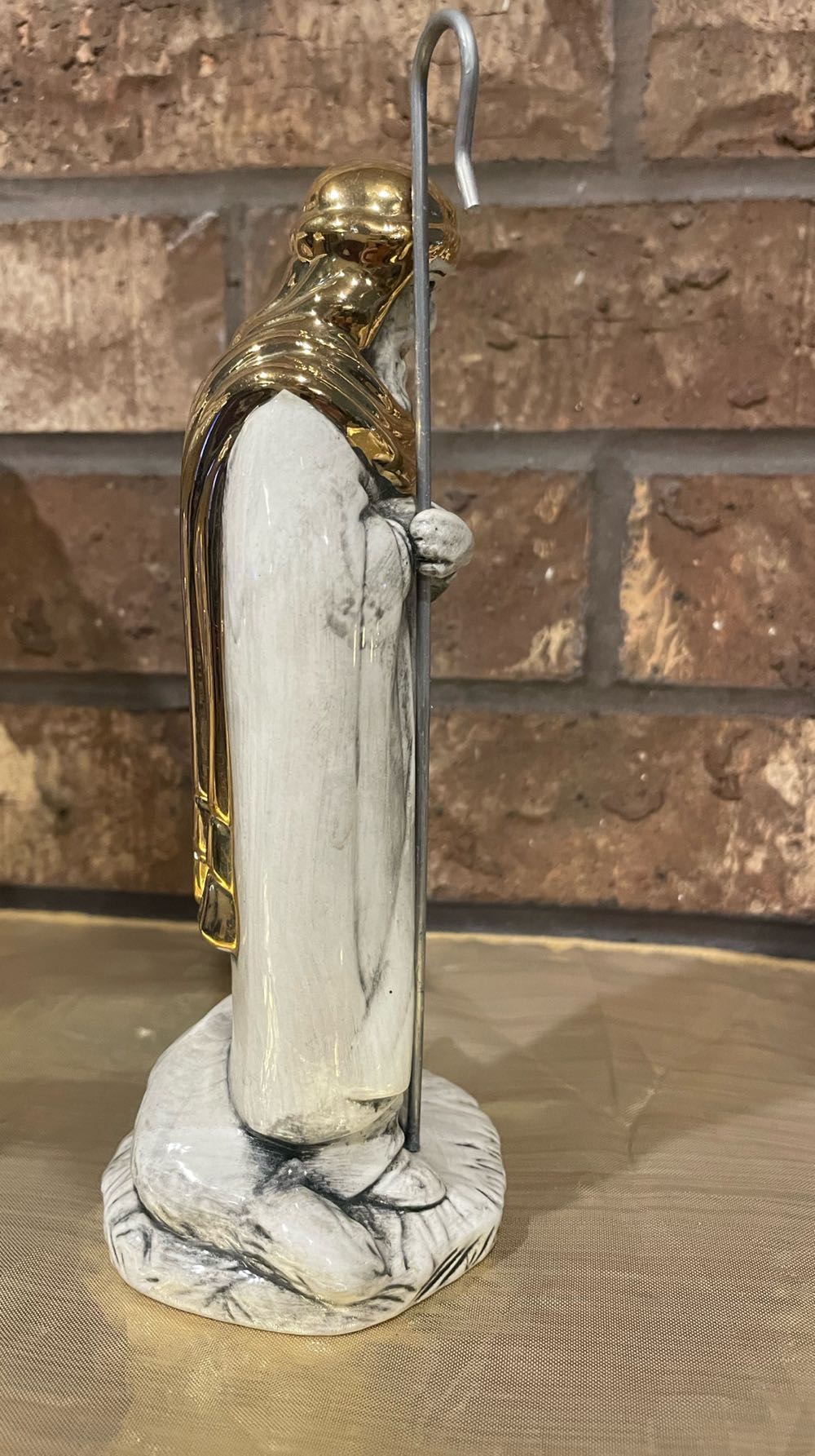 Ceramic - Holland - Nativity - (Set 3) - Shepherd - Standing - With Staff & Dog - #560 - Shepherd (Nativity) ornament collectible - Main Image 4