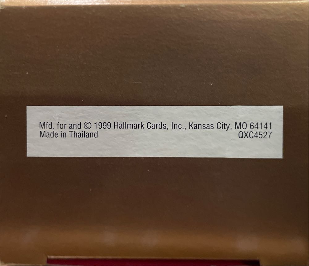 Arctic Artist - Elf (Santa Helpers) ornament collectible - Main Image 3