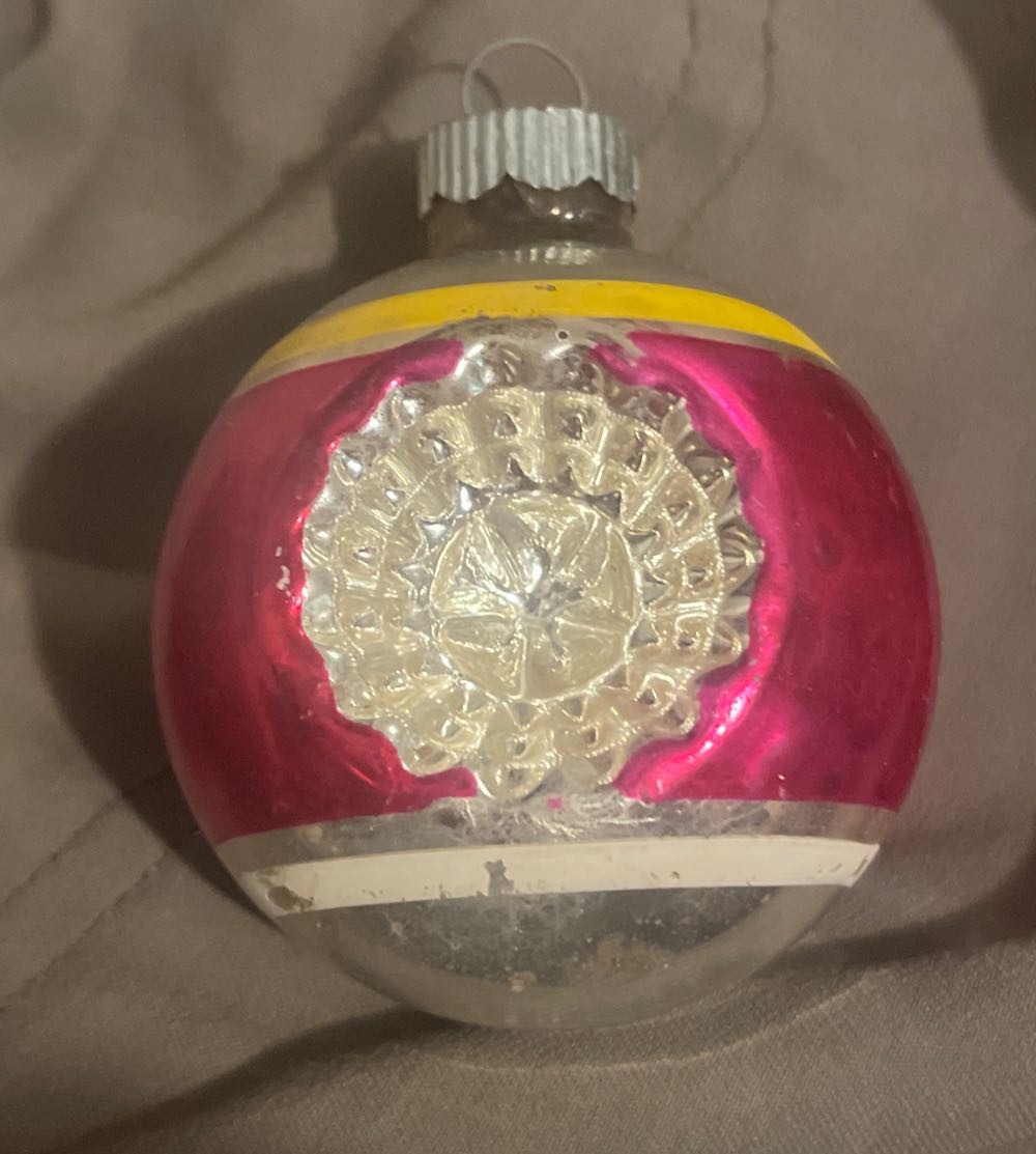 Shiny Brite - Round - Reflector - Double - Star - Double Reflector (Round) ornament collectible - Main Image 2