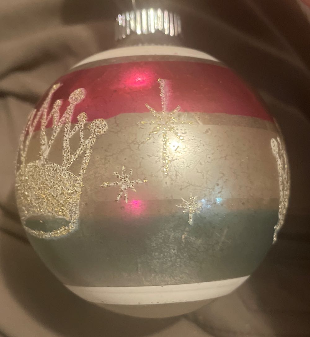 Shiny Brite - Round - Stencil - Crown - Stars - White, Pink, Silver, Blue - Stencil (Round) ornament collectible - Main Image 2