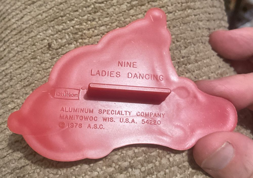 Cookie Cutter - Chilton - 12 Days Of Christmas - 9 Ladies Dancing - 12 Days Of Christmas (Cookie Cutter) ornament collectible - Main Image 3