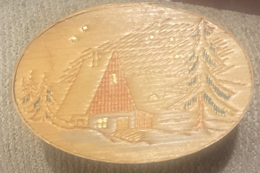 Capiz Shell - Heart - Poinsettia