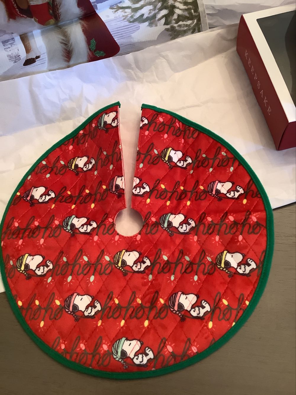 Peanuts Miniature Tree Topper & Skirt - Peanuts (Miniature) ornament collectible [Barcode 763795826834] - Main Image 2