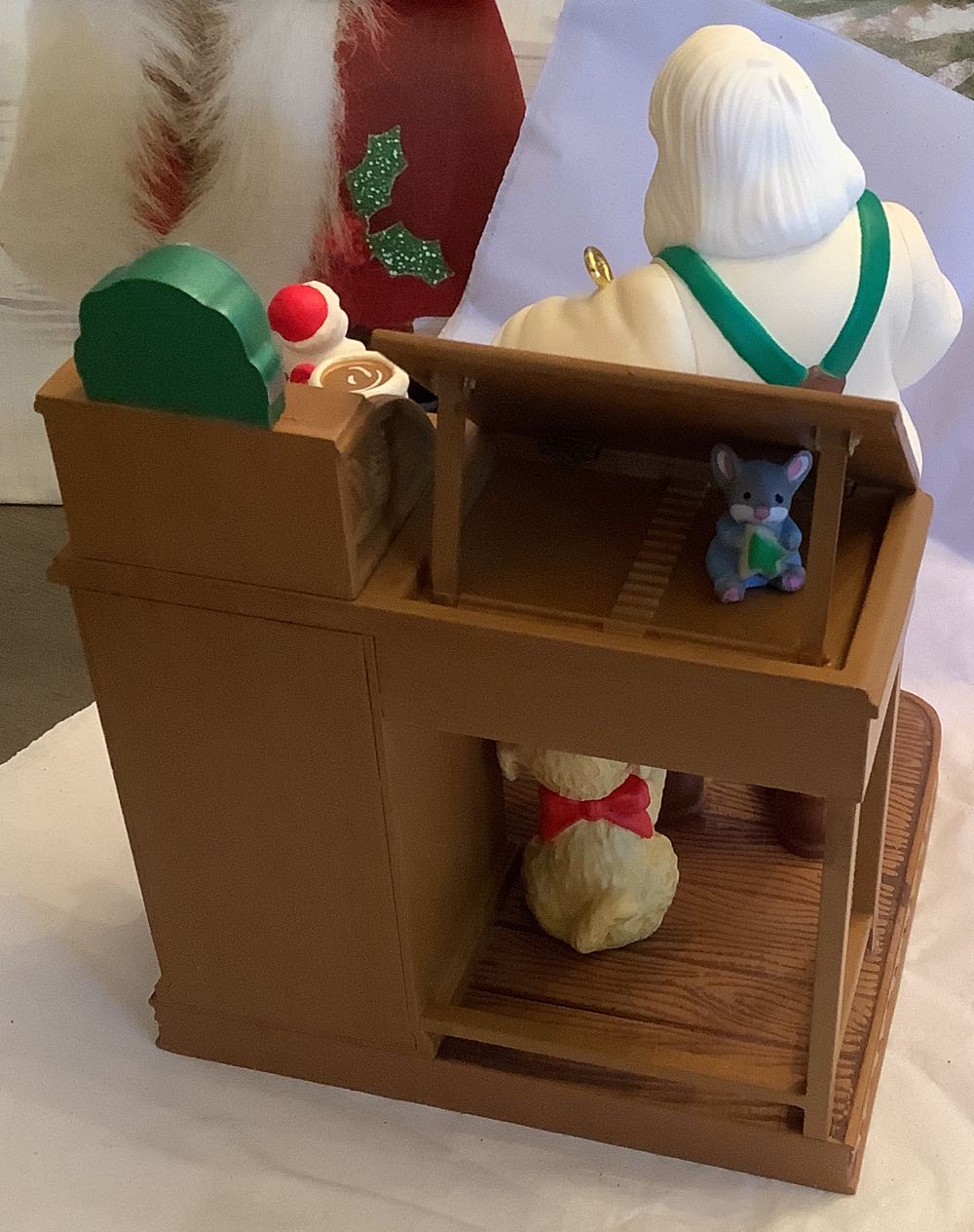 The Artist At Work - Santa (Special Edition - Limited Quality) ornament collectible [Barcode 763795819980] - Main Image 3