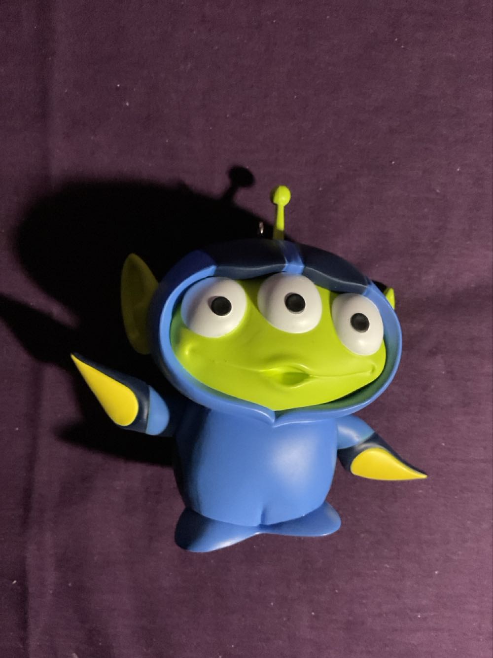 Finding Nemo Alien Remix Surprise - Dory - Disney Pixar Toy Story ornament collectible [Barcode 763795767397] - Main Image 3