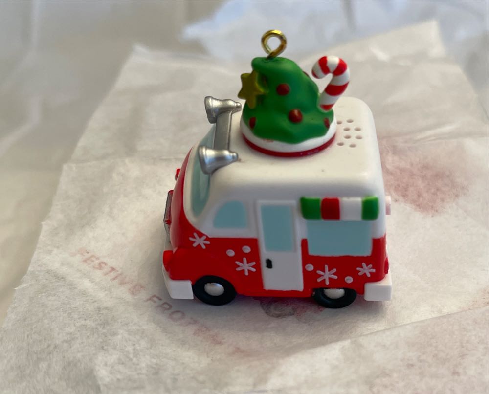Festive Frozen Treats - Miniature Ornaments (Hallmark Keepsake Miniature) ornament collectible [Barcode 763795788880] - Main Image 4