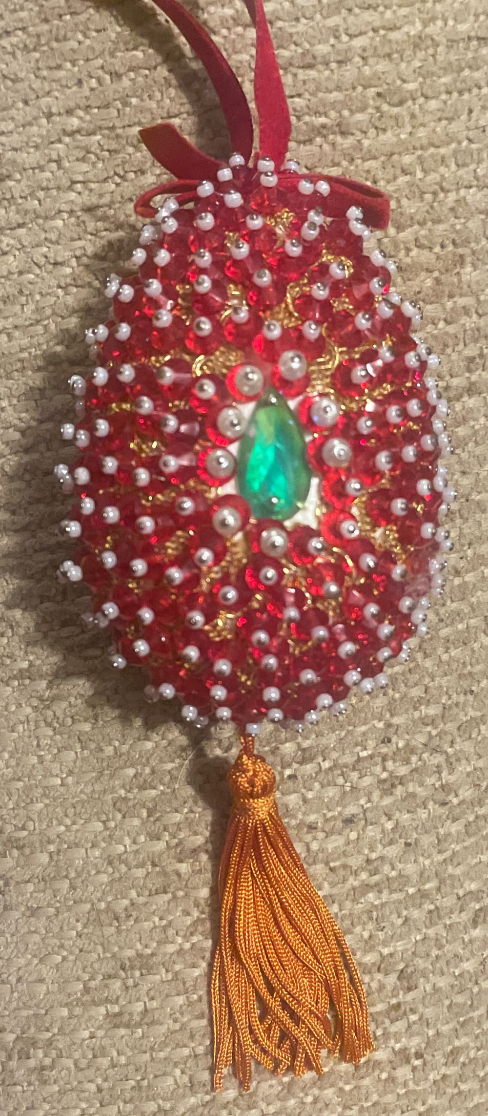 Beaded Sequin - Oval - Santa - Red, White, Gold - Oval (Beaded Sequin) ornament collectible - Main Image 2