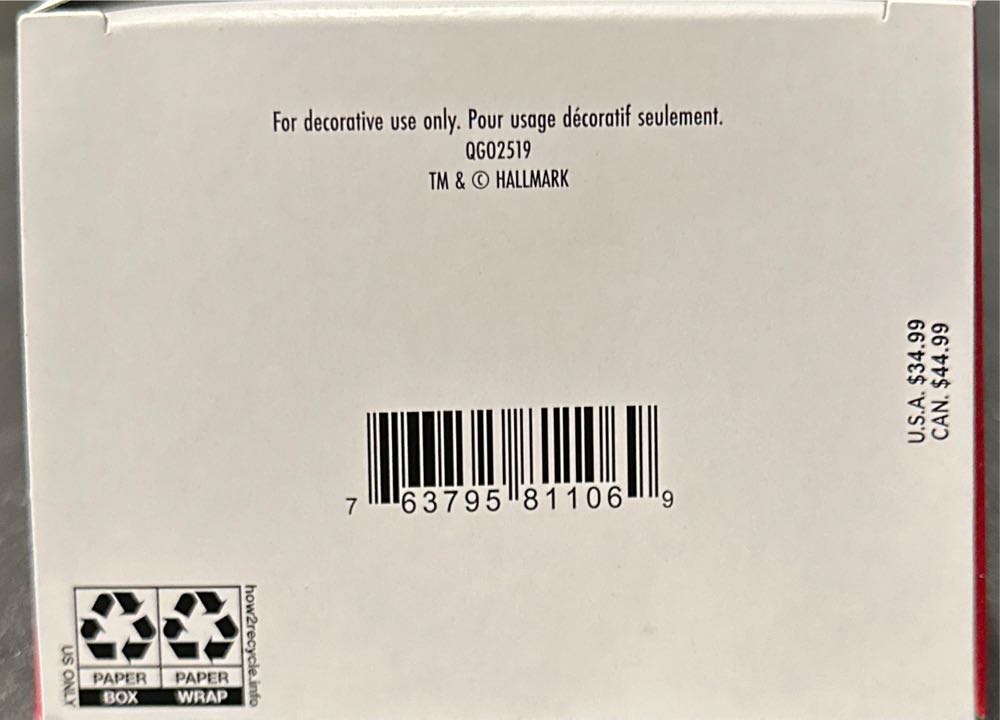 HHP Anita’s Pet Shop - Happy Holiday Parade Collection (Storytellers) ornament collectible [Barcode 763795811069] - Main Image 3