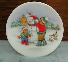 Let It Snow! Collectors Plate - 5th In Series  ornament collectible [Barcode 070000027444] - Main Image 4