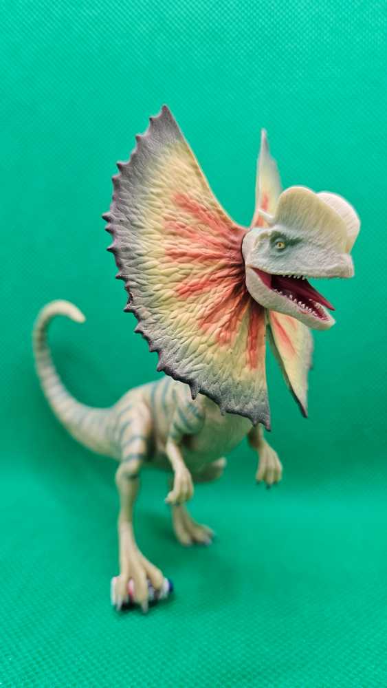 Dilophosaurus - Jurassic Park (Movies) ornament collectible [Barcode 763795814176] - Main Image 2