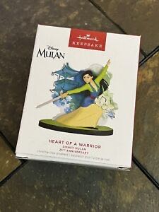 S&P - Santa and Mrs Claus In Rocking Chairs