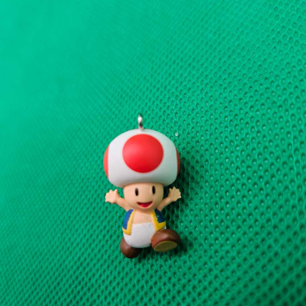 Super Mario - Toad - Nintendo: Super Mario (Video Games) ornament collectible [Barcode 763795812769] - Main Image 2