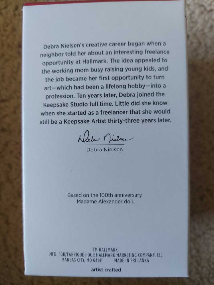 Madame Alexander Golden Holiday Celebration #28 - Madame Alexander (Collectible Series) ornament collectible [Barcode 763795800520] - Main Image 2