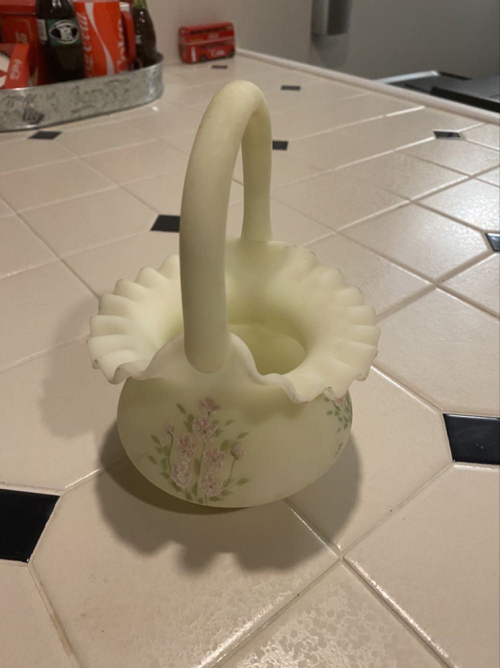 Fenton  Basket - Satin Custard Glass - Daisy  ornament collectible - Main Image 3