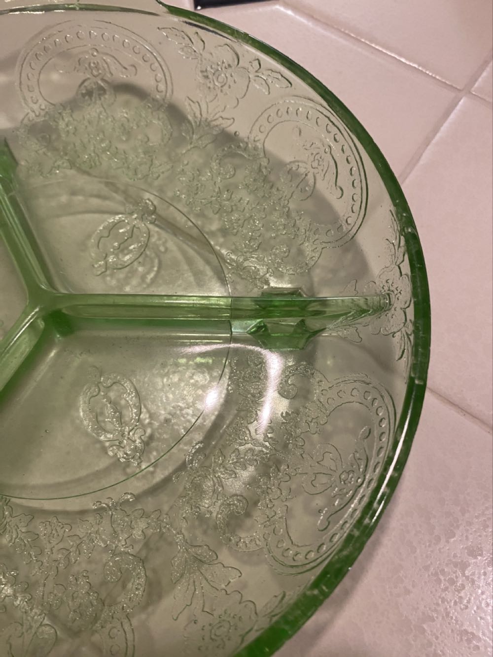 Indiana Glass Company, Horseshoe Pattern, Green Depression Glass, Three Section, Footed Relish Dish with Handles  ornament collectible - Main Image 4