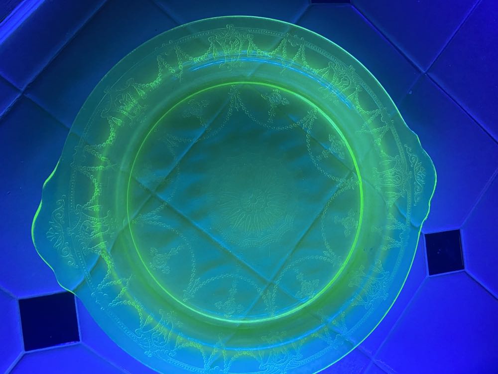 Hazel Atlas Florentine Poppy Pattern, 8.5” Salad Plate