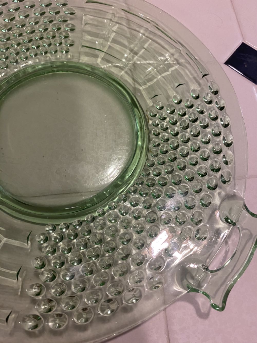 Liberty Works American Pioneer Green Glass Egg Harbor Plate with Handles  ornament collectible - Main Image 4