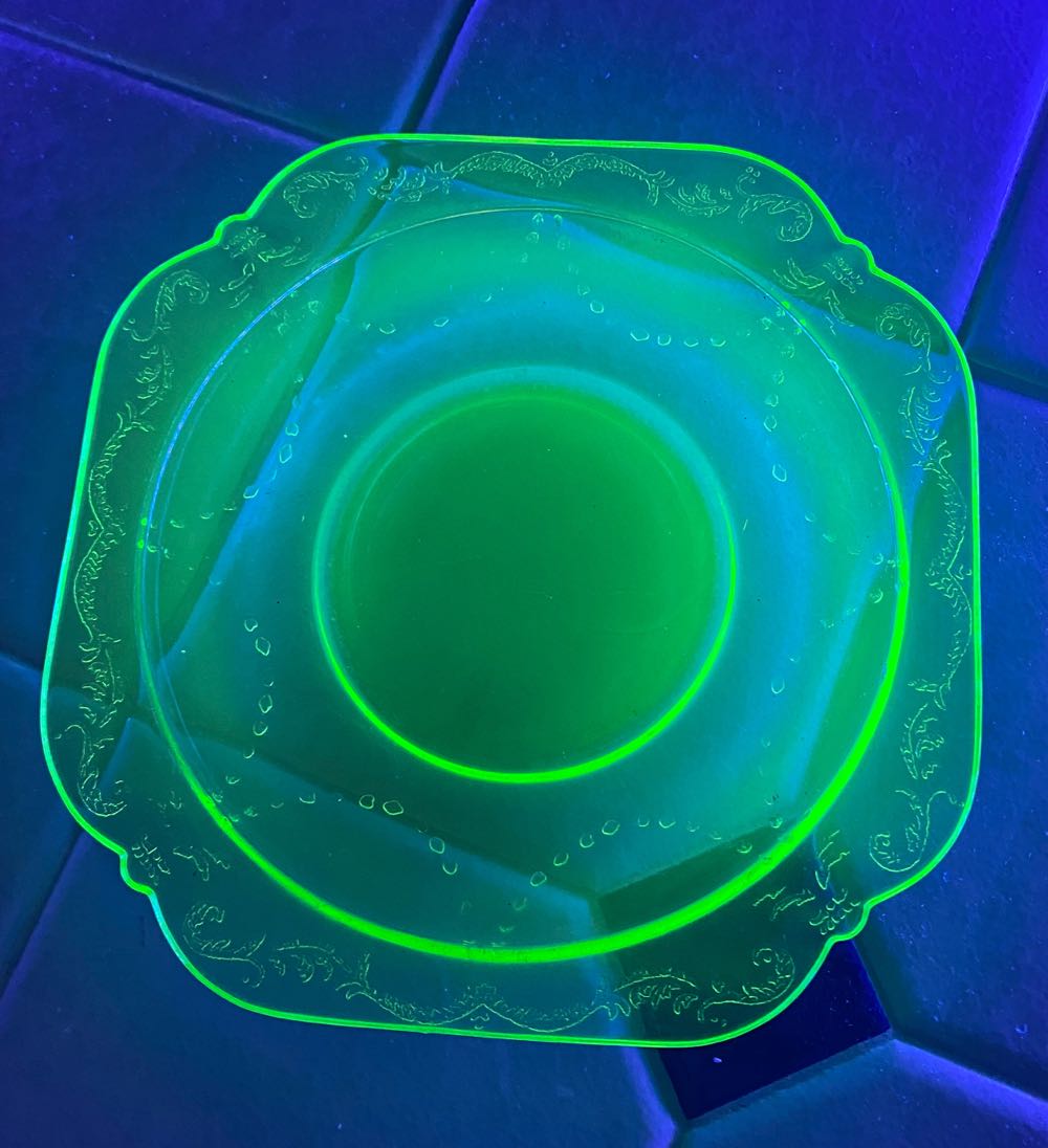 Lemax Village Collection Bow From Bow-wow # 72406