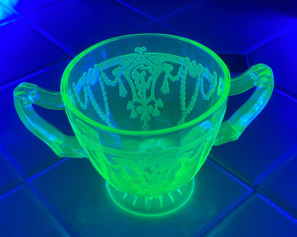 Hocking Cameo Ballerina Sugar Bowl  ornament collectible - Main Image 3