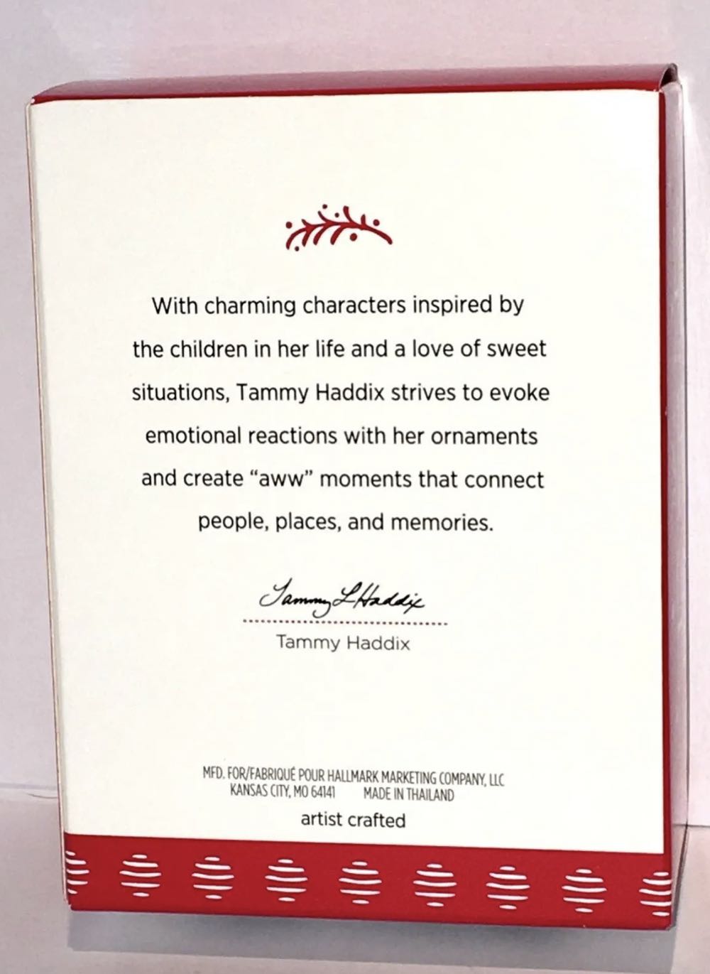 Heirloom Santa  ornament collectible - Main Image 2