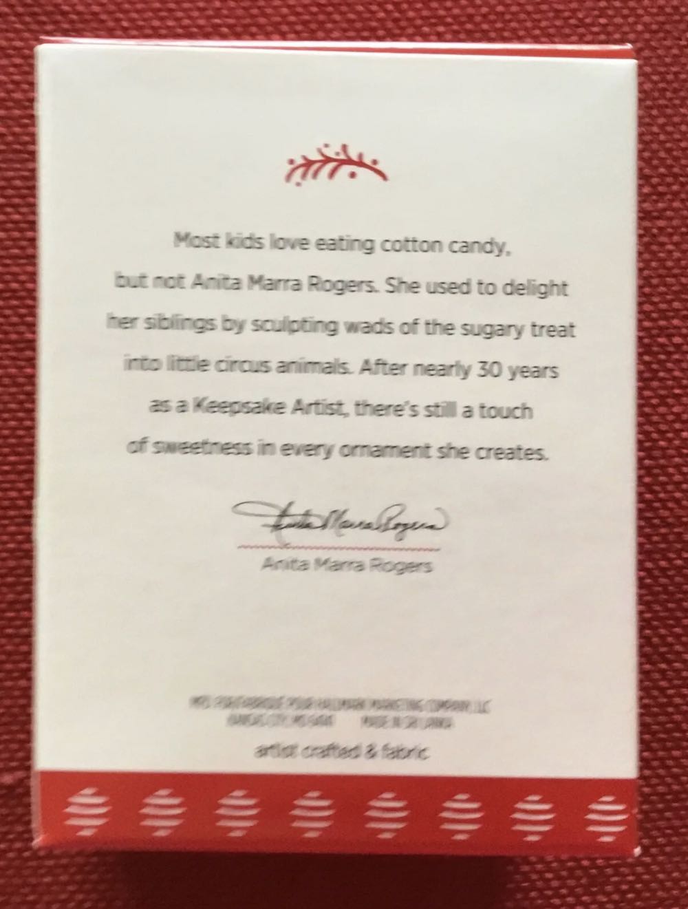 Madame Alexander #22: Victorian Yuletide - Madame Alexander (#22 Madame Alexander Series) ornament collectible - Main Image 2