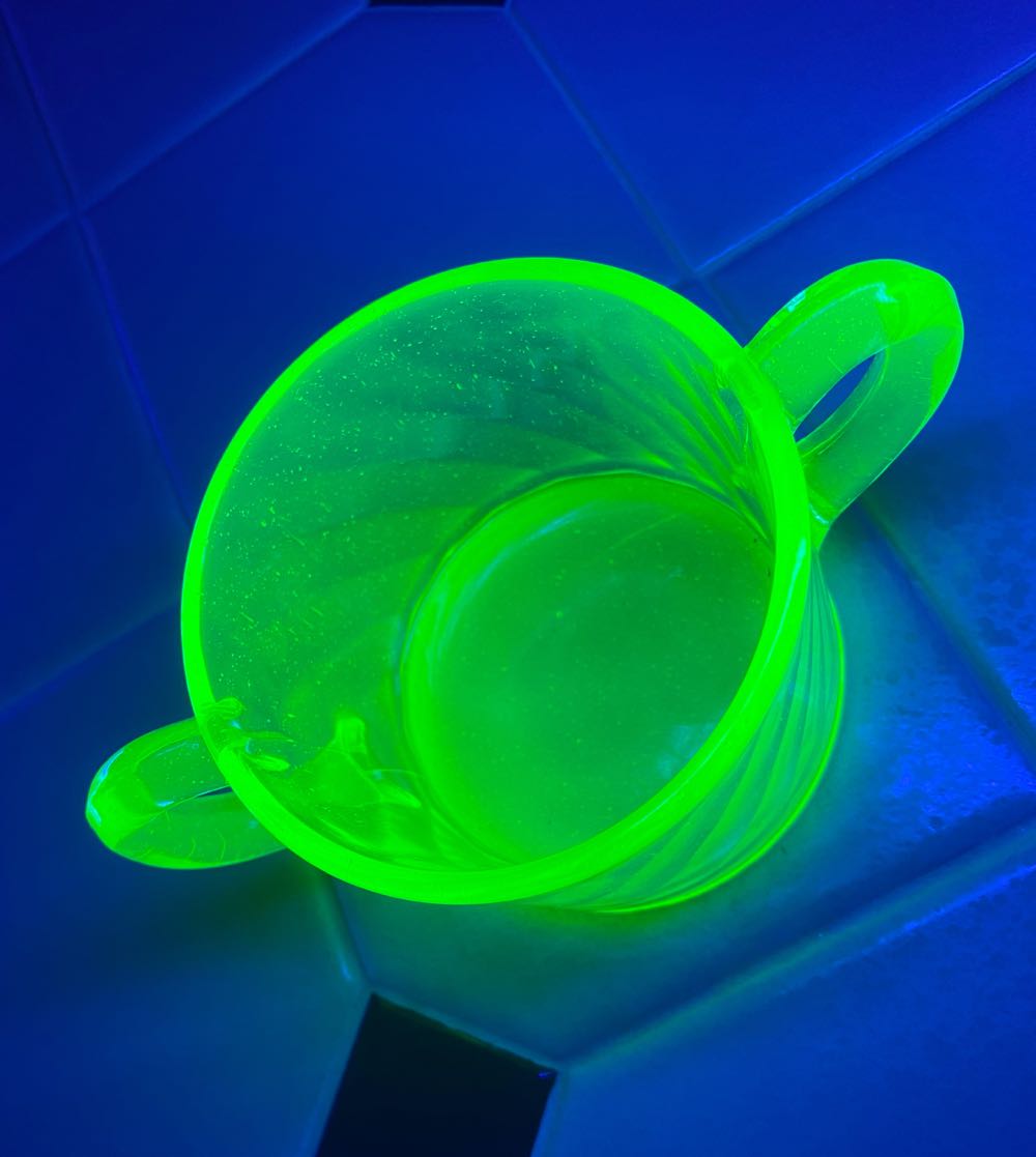 Anchor Hocking Spiral Optic Pattern Sugar Dish  ornament collectible - Main Image 3