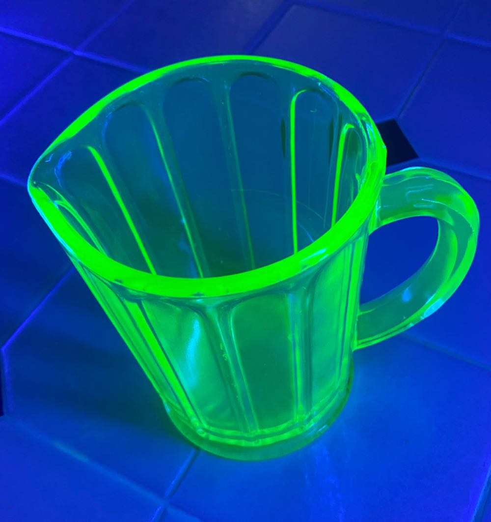 Hazel Atlas Ribbon Pattern Milk Pitcher   ornament collectible - Main Image 3