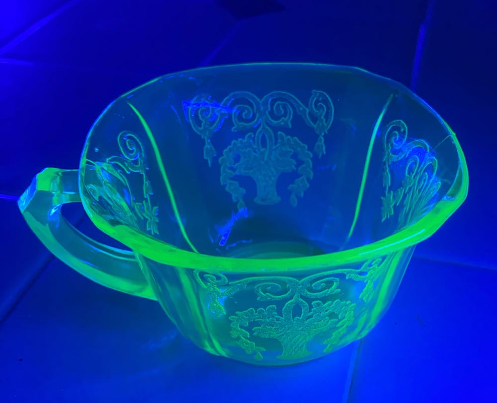 Indiana Glass Lorain Basket Pattern Cup With Handle  ornament collectible - Main Image 3