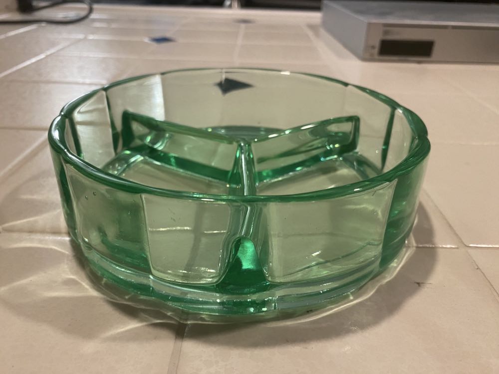 Unk Uranium Glass Divided Reliah Tray 3 Segments  ornament collectible - Main Image 4