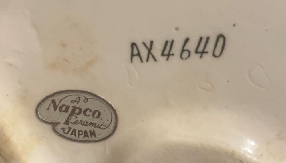 NAPCO - Christmas Angel - Fur - Red - AX4640 - Angel (Figurine) ornament collectible - Main Image 3