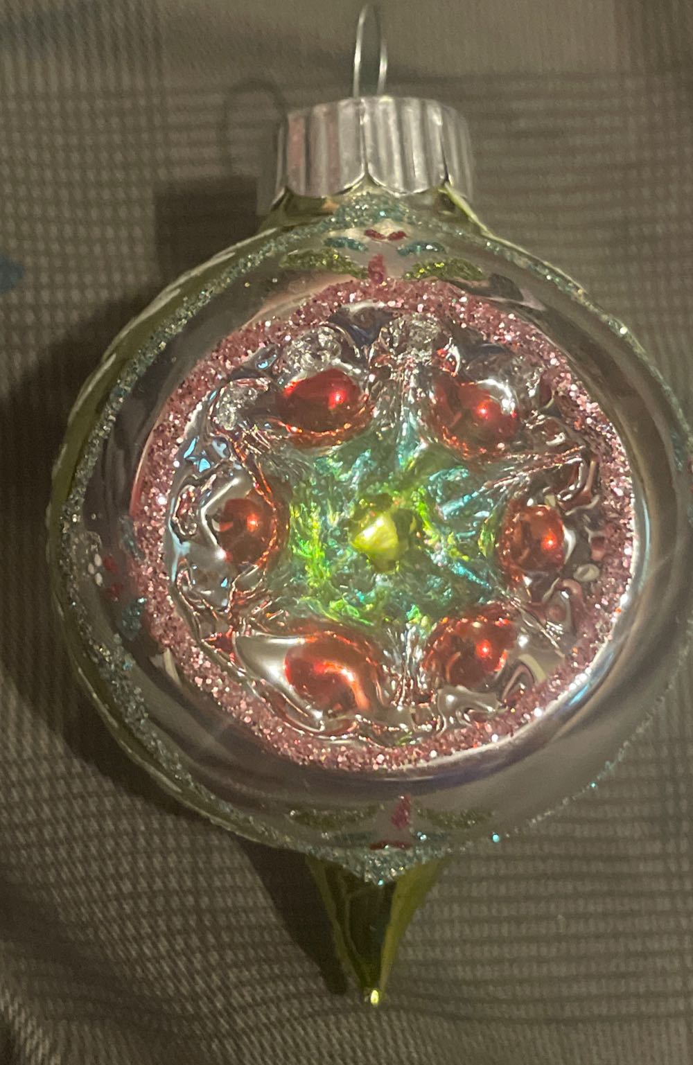 #43078 Decorating The Xmas Tree