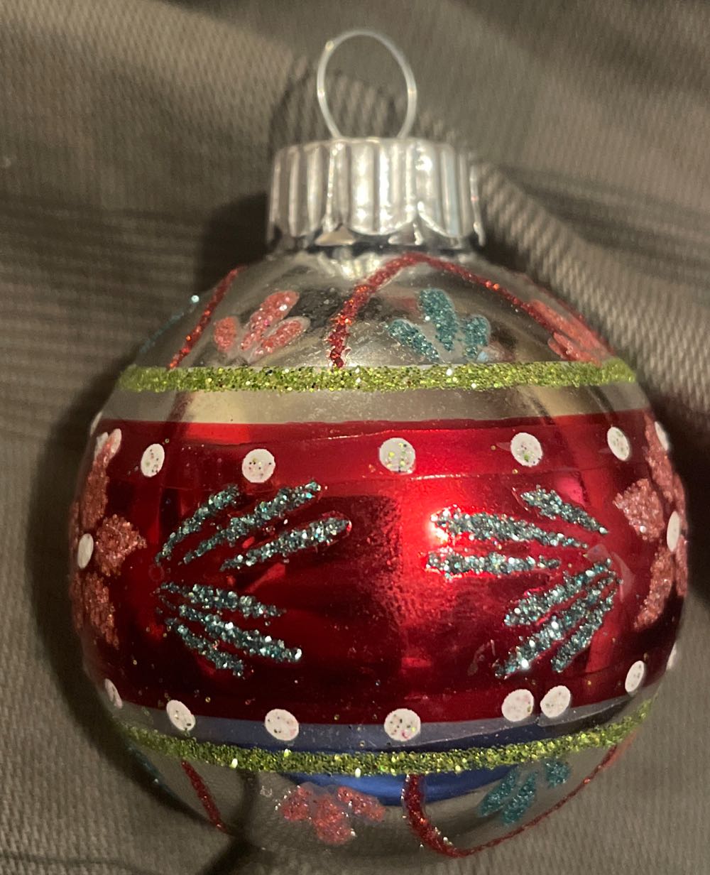 Christopher Radko - Shiny Brite - (Set 2) - Festive Fete - Round - Stencil - Flower - Red, Blue. Green, White, Silver - Festive Fete (Round) ornament collectible - Main Image 2