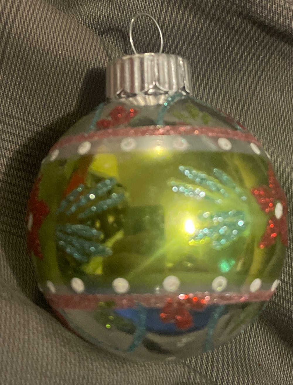 Christopher Radko - Shiny Brite - (Set 2) - Festive Fete - Round - Stencil - Flower - Red, Green, White, Silver, Blue, Lime Green - Festive Fete (Round) ornament collectible - Main Image 2