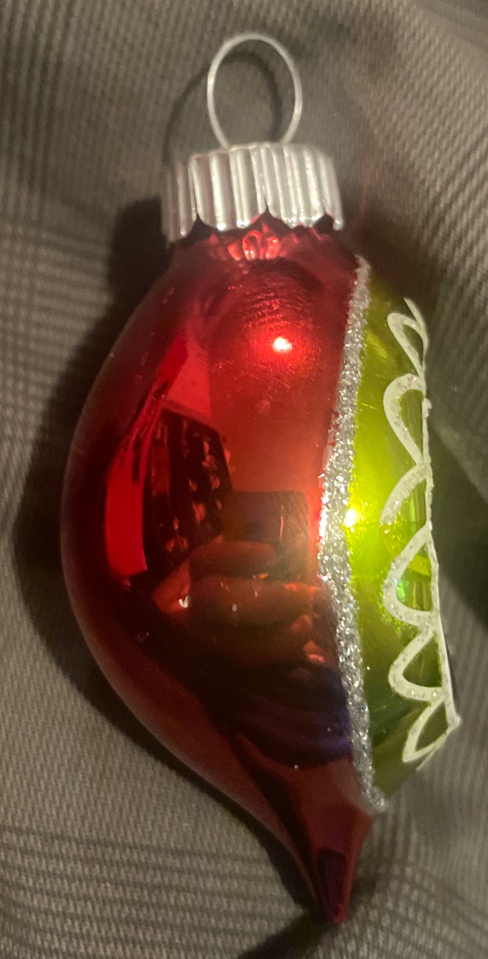 Christopher Radko - Shiny Brite - (Set 3) - Holiday Splendor - Reflector Tulips - Red, Lime Green, White, Green - Holiday Splendor (Reflector Tulip) ornament collectible - Main Image 2