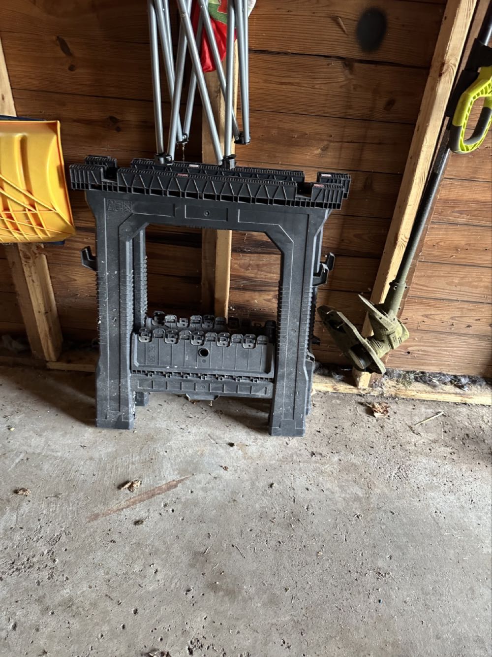 Record Players Look at Frosty Go