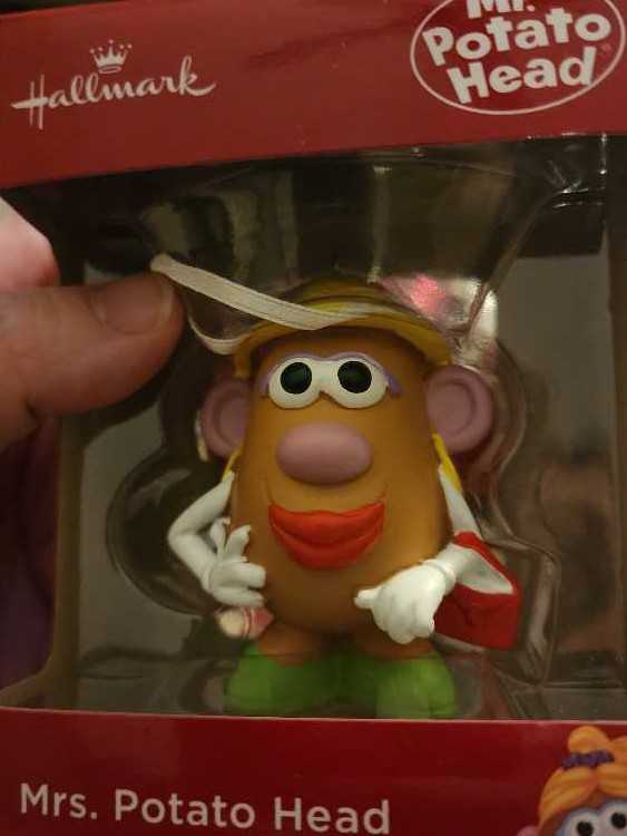Mrs. Potatoe Head Red Box  ornament collectible [Barcode 009200418226] - Main Image 1