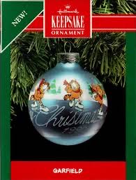 Garfield - Garfield Dated (Ice Skating, Garfield) ornament collectible [Barcode 070000027383] - Main Image 2