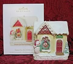 Home For The Holidays - Home For The Holidays (Keepsake Ornament) ornament collectible [Barcode 795902314811] - Main Image 3