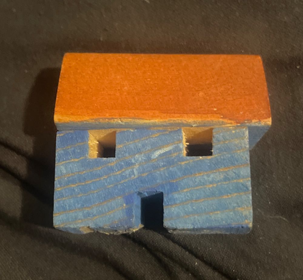 Lighthouse W/Flashing Beacon