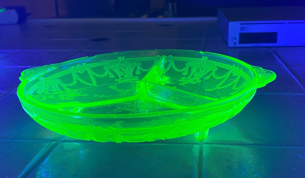 Hocking Cameo Ballerina Pattern Divided Relish Dish  ornament collectible - Main Image 3