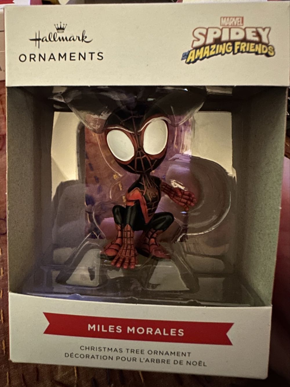 Miles Morales  (Disney / Marvel) ornament collectible [Barcode 763795839551] - Main Image 2