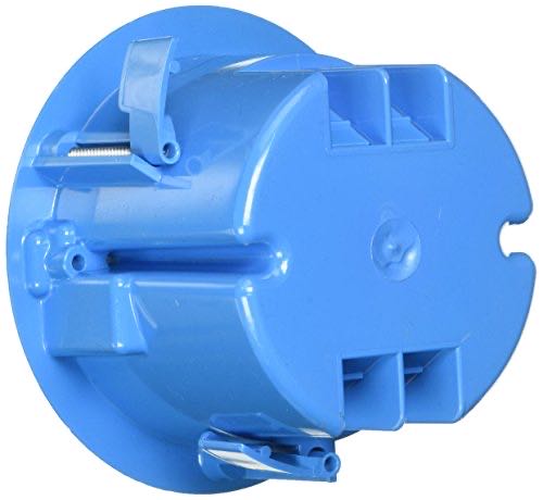 Crescent Claus, Midnight in Arles