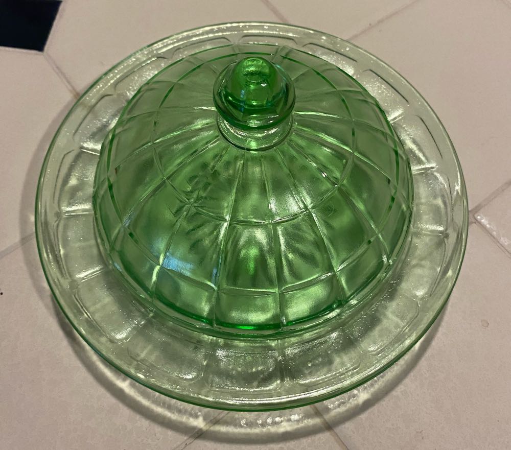 Anchor Hocking “Colonial Knife and Fork” Pattern Round Covered Butter  ornament collectible - Main Image 4