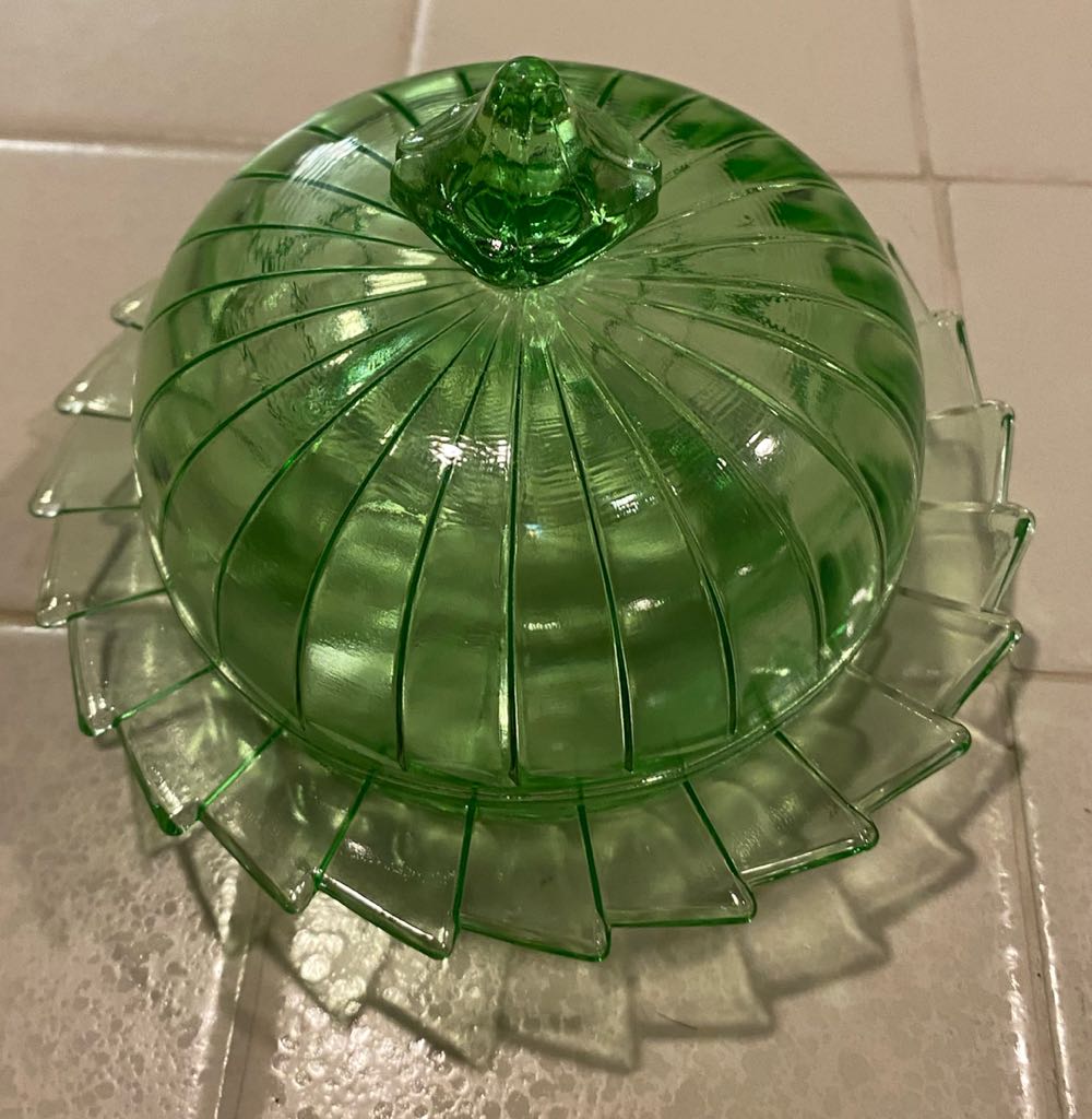 Jeanette Glass Sierra Green Pinwheel Pattern Butter Dish  ornament collectible - Main Image 4