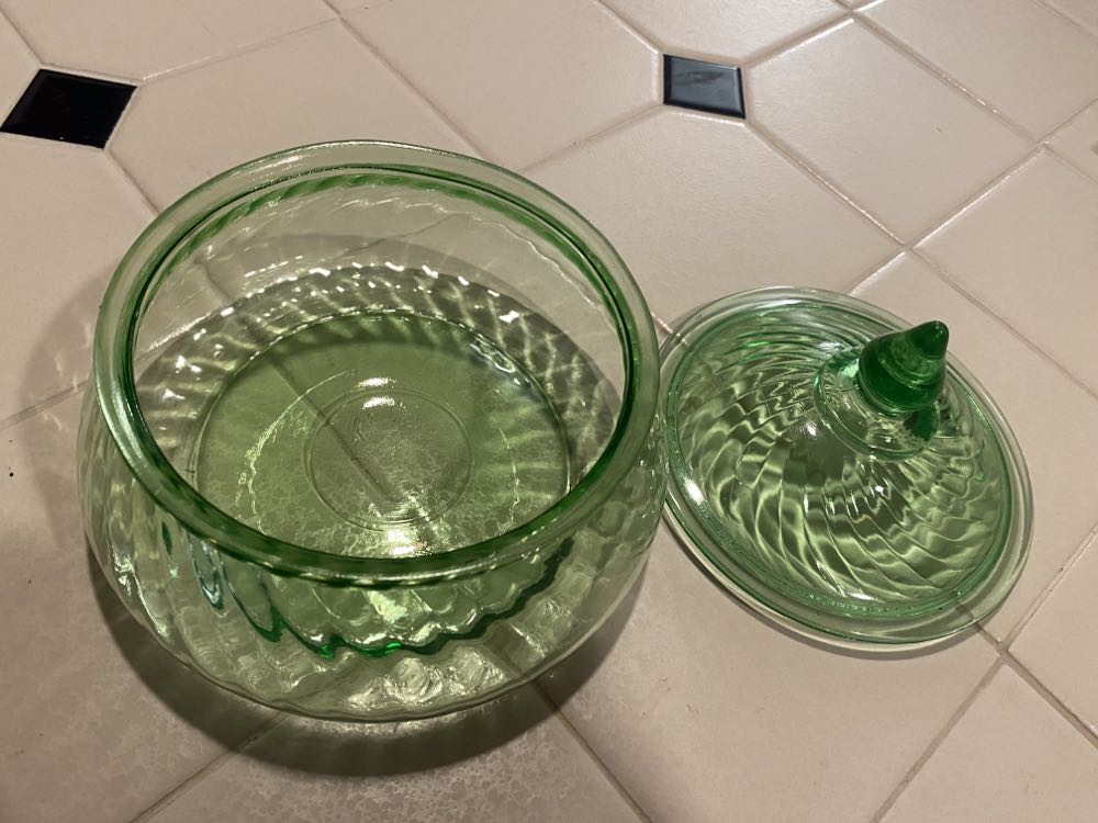 Hocking Glass Spiral Pattern Preserve / Condiment Server  ornament collectible - Main Image 4